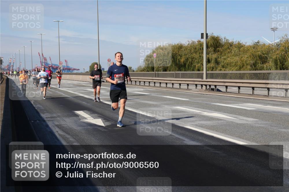 03.10.2025 - Köhlbrandbrückenlauf Julia Fischer http://msf.ph/oto/9006560 03.10.2025 12:44:34 Position 3 111112 meine-sportfotos.de