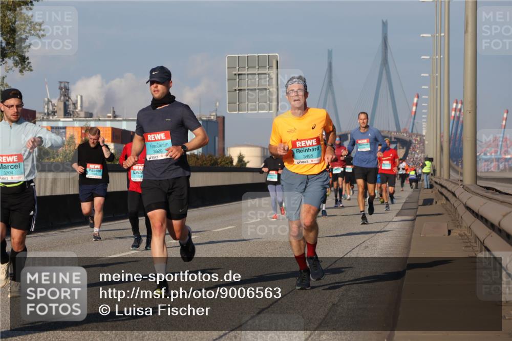 03.10.2025 - Köhlbrandbrückenlauf Luisa Fischer http://msf.ph/oto/9006563 03.10.2025 10:48:18 Position 3 3820, 3204, 3495 meine-sportfotos.de