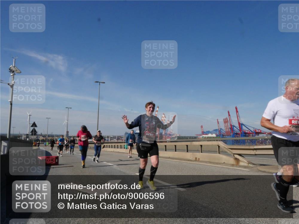 03.10.2025 - Köhlbrandbrückenlauf Matties Gatica Varas http://msf.ph/oto/9006596 03.10.2025 13:01:43 Position 2 1111, 650 meine-sportfotos.de