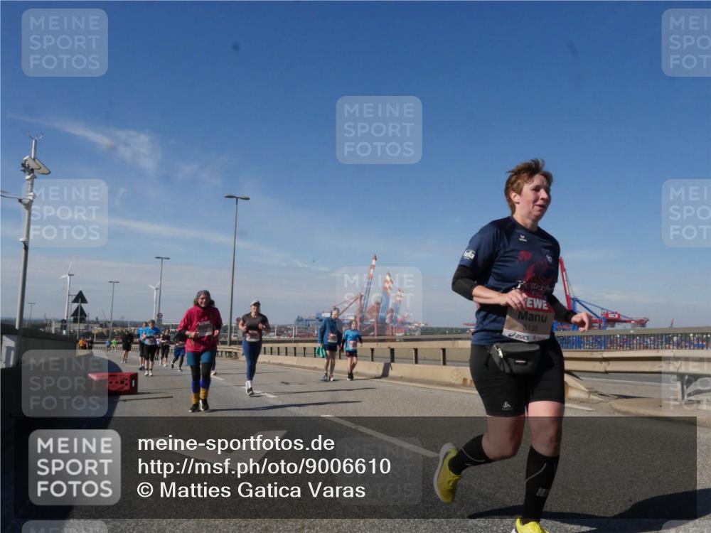03.10.2025 - Köhlbrandbrückenlauf Matties Gatica Varas http://msf.ph/oto/9006610 03.10.2025 13:01:44 Position 2 5135 meine-sportfotos.de
