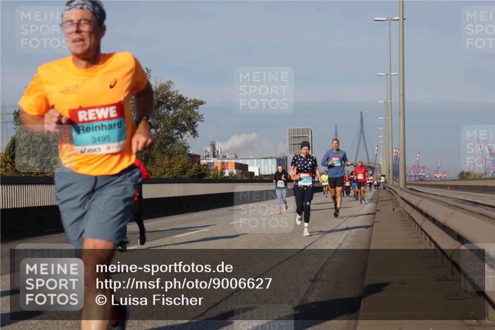 03.10.2025 - Köhlbrandbrückenlauf Luisa Fischer http://msf.ph/oto/9006627 03.10.2025 10:48:21 Position 3 3495 meine-sportfotos.de
