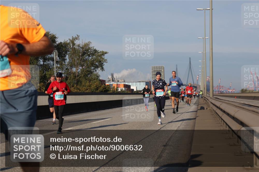 03.10.2025 - Köhlbrandbrückenlauf Luisa Fischer http://msf.ph/oto/9006632 03.10.2025 10:48:22 Position 3  meine-sportfotos.de