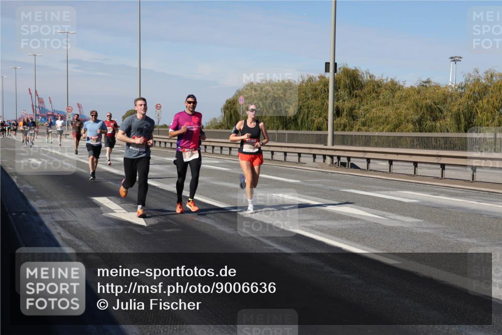 03.10.2025 - Köhlbrandbrückenlauf Julia Fischer http://msf.ph/oto/9006636 03.10.2025 12:44:42 Position 3  meine-sportfotos.de