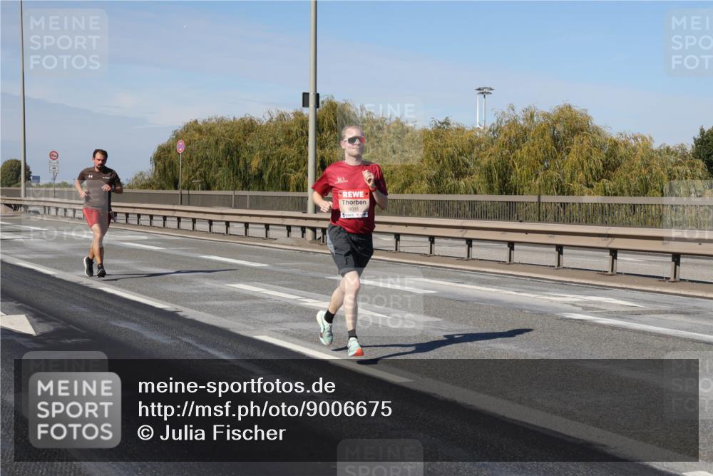 03.10.2025 - Köhlbrandbrückenlauf Julia Fischer http://msf.ph/oto/9006675 03.10.2025 12:44:48 Position 3 6016 meine-sportfotos.de