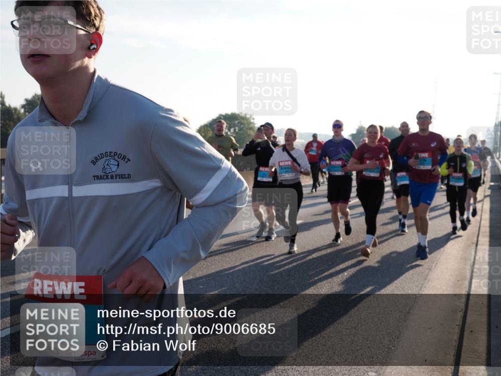 03.10.2025 - Köhlbrandbrückenlauf Fabian Wolf http://msf.ph/oto/9006685 03.10.2025 09:19:48 Position 3 2040 meine-sportfotos.de