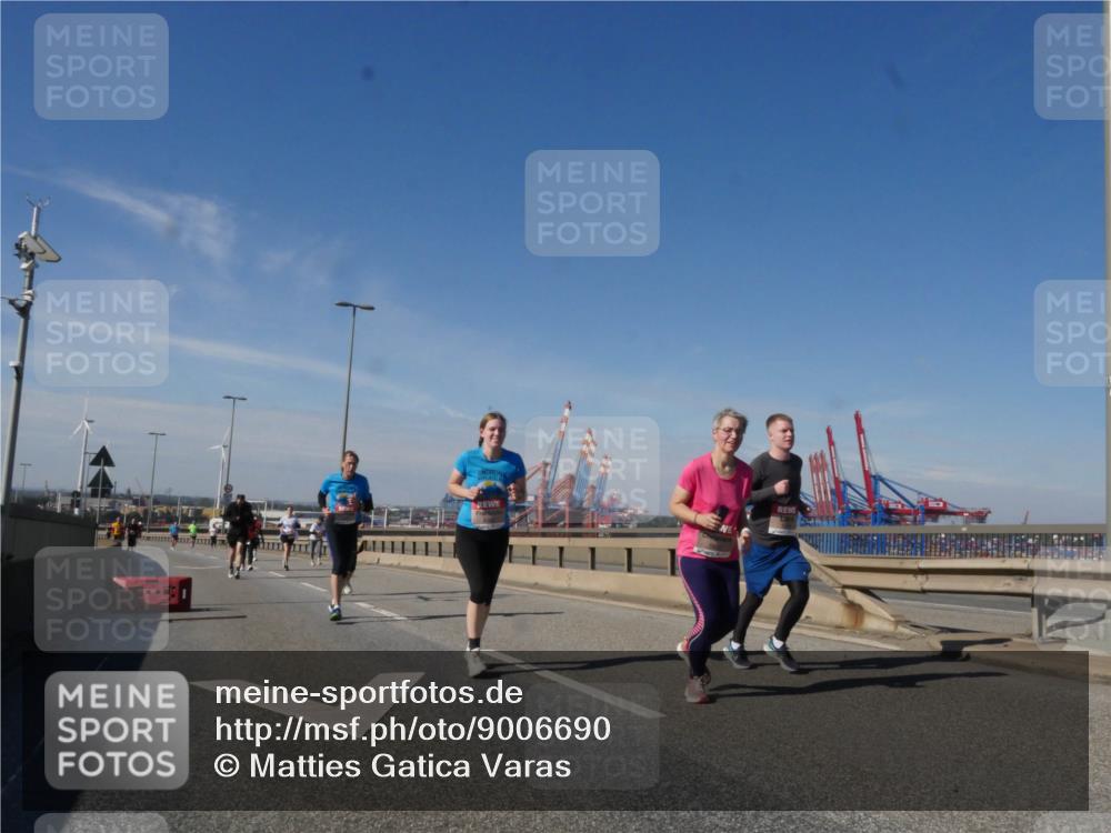 03.10.2025 - Köhlbrandbrückenlauf Matties Gatica Varas http://msf.ph/oto/9006690 03.10.2025 13:01:51 Position 2  meine-sportfotos.de