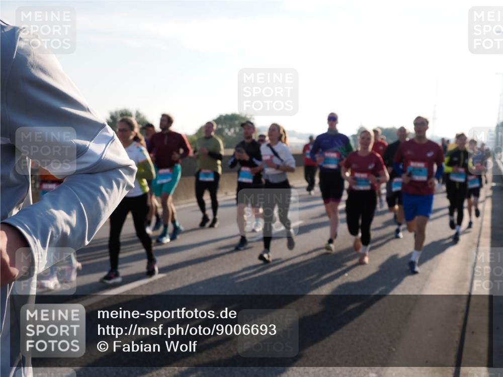 03.10.2025 - Köhlbrandbrückenlauf Fabian Wolf http://msf.ph/oto/9006693 03.10.2025 09:19:48 Position 3  meine-sportfotos.de