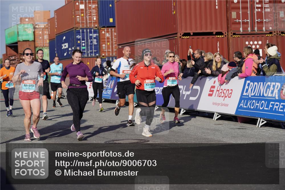 03.10.2025 - Köhlbrandbrückenlauf Michael Burmester http://msf.ph/oto/9006703 03.10.2025 10:08:38 Ziel 1430, 1451, 1489, 1506, 1508, 1525, 1555, 1566, 1567, 1739, 1755, 1858, 2449, 2731, 2734, 3123, 3128, 3189, 3261, 3369 meine-sportfotos.de