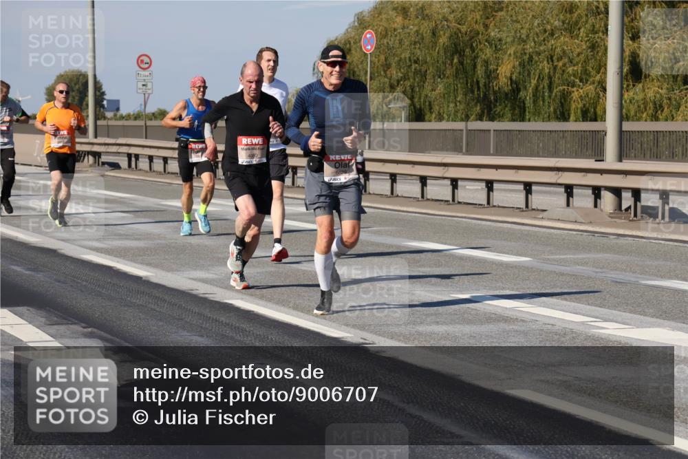 03.10.2025 - Köhlbrandbrückenlauf Julia Fischer http://msf.ph/oto/9006707 03.10.2025 12:44:52 Position 3 12, 5, 4080, 6629 meine-sportfotos.de