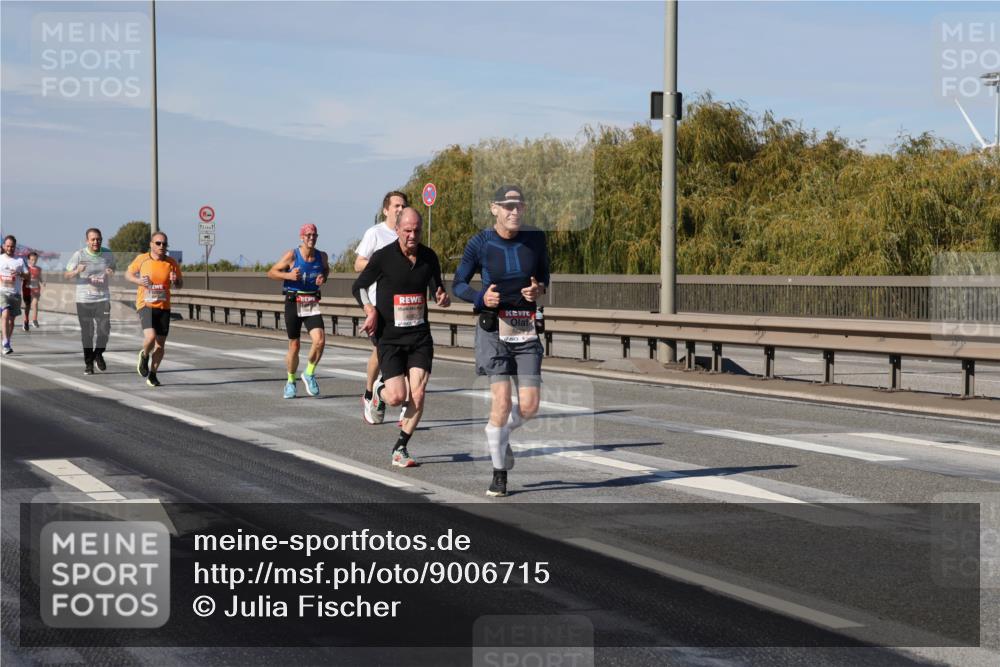 03.10.2025 - Köhlbrandbrückenlauf Julia Fischer http://msf.ph/oto/9006715 03.10.2025 12:44:53 Position 3  meine-sportfotos.de