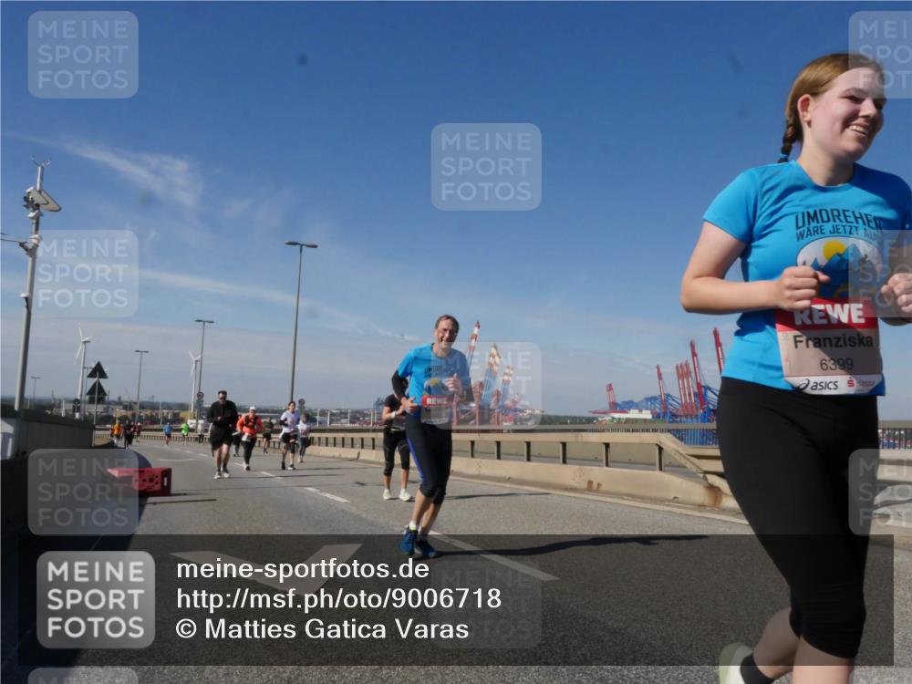 03.10.2025 - Köhlbrandbrückenlauf Matties Gatica Varas http://msf.ph/oto/9006718 03.10.2025 13:01:53 Position 2 6399 meine-sportfotos.de
