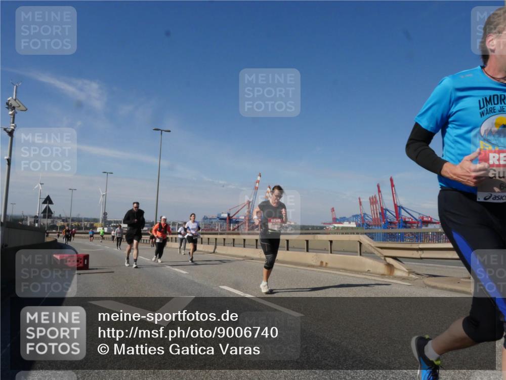 03.10.2025 - Köhlbrandbrückenlauf Matties Gatica Varas http://msf.ph/oto/9006740 03.10.2025 13:01:55 Position 2  meine-sportfotos.de