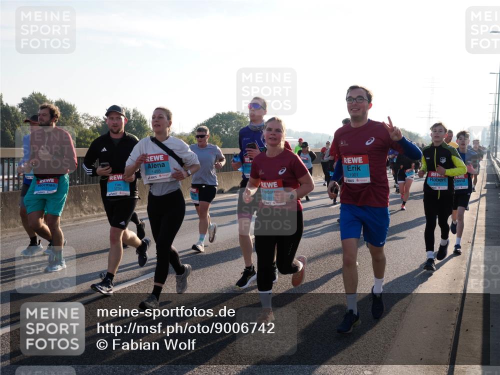 03.10.2025 - Köhlbrandbrückenlauf Fabian Wolf http://msf.ph/oto/9006742 03.10.2025 09:19:49 Position 3 3734, 1455, 1818, 1901, 3371, 3196 meine-sportfotos.de