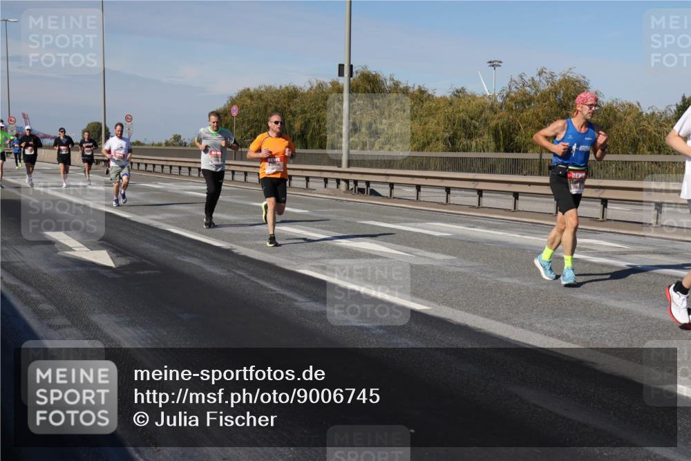03.10.2025 - Köhlbrandbrückenlauf Julia Fischer http://msf.ph/oto/9006745 03.10.2025 12:44:56 Position 3  meine-sportfotos.de