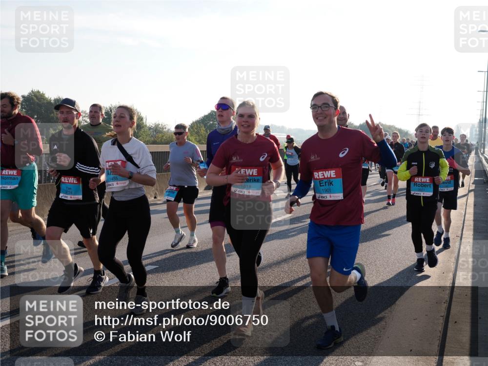 03.10.2025 - Köhlbrandbrückenlauf Fabian Wolf http://msf.ph/oto/9006750 03.10.2025 09:19:49 Position 3 3177, 3734, 1455, 1818, 1901, 3371 meine-sportfotos.de