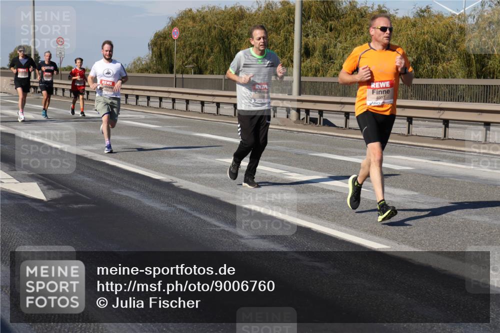 03.10.2025 - Köhlbrandbrückenlauf Julia Fischer http://msf.ph/oto/9006760 03.10.2025 12:44:58 Position 3 12, 5, 4037 meine-sportfotos.de