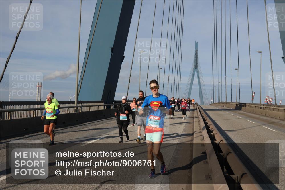 03.10.2025 - Köhlbrandbrückenlauf Julia Fischer http://msf.ph/oto/9006761 03.10.2025 09:57:14 Position 2 1709 meine-sportfotos.de