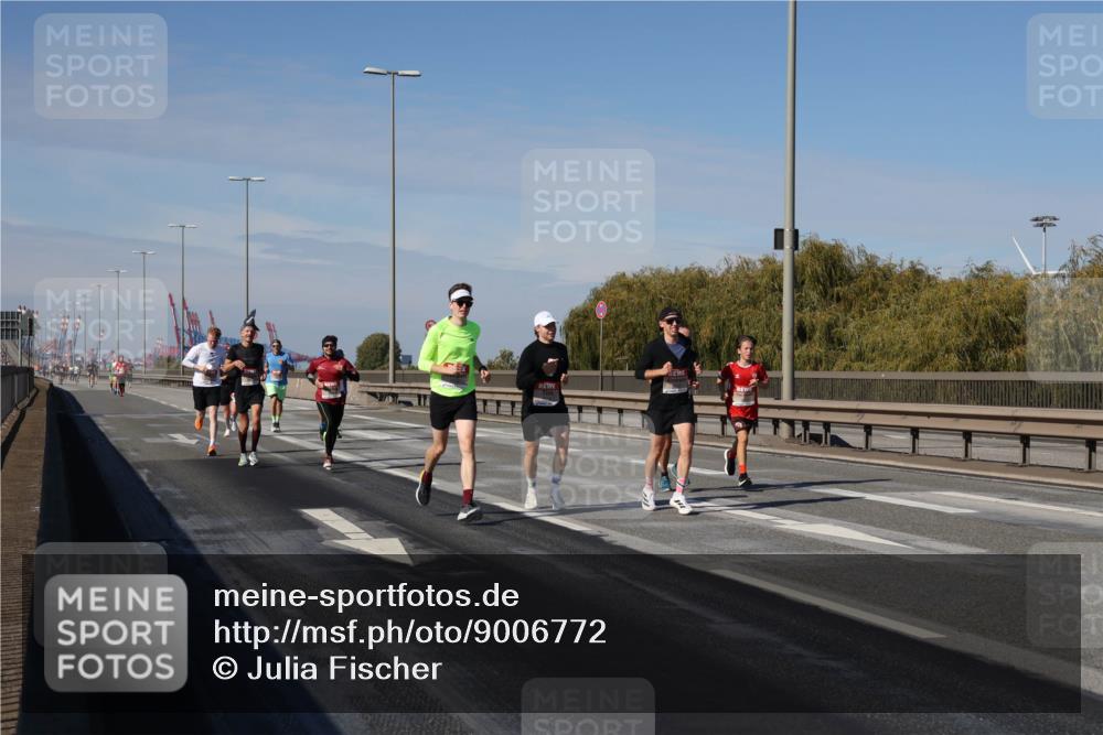 03.10.2025 - Köhlbrandbrückenlauf Julia Fischer http://msf.ph/oto/9006772 03.10.2025 12:45:01 Position 3  meine-sportfotos.de