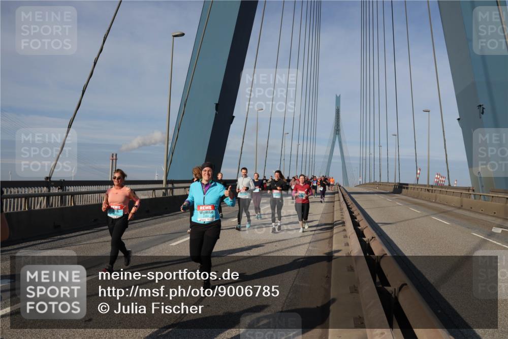 03.10.2025 - Köhlbrandbrückenlauf Julia Fischer http://msf.ph/oto/9006785 03.10.2025 09:57:17 Position 2  meine-sportfotos.de