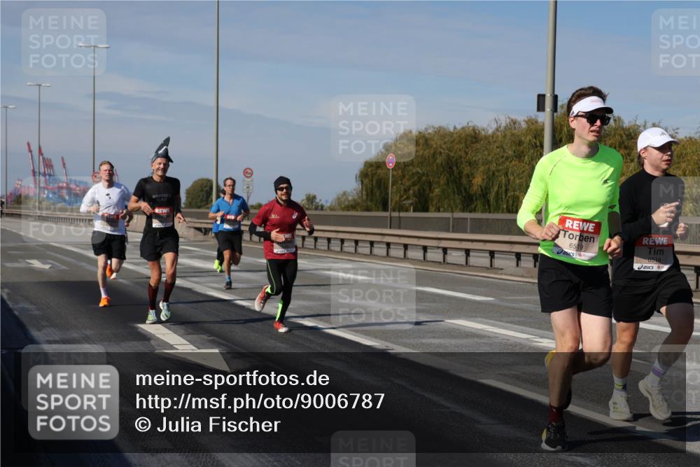 03.10.2025 - Köhlbrandbrückenlauf Julia Fischer http://msf.ph/oto/9006787 03.10.2025 12:45:04 Position 3 6519, 6518 meine-sportfotos.de
