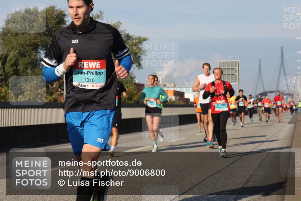 03.10.2025 - Köhlbrandbrückenlauf Luisa Fischer http://msf.ph/oto/9006800 03.10.2025 10:48:35 Position 3 6, 1316, 6 meine-sportfotos.de