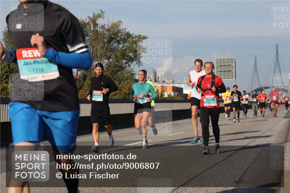 03.10.2025 - Köhlbrandbrückenlauf Luisa Fischer http://msf.ph/oto/9006807 03.10.2025 10:48:35 Position 3 1316, 1205, 1280, 3630 meine-sportfotos.de