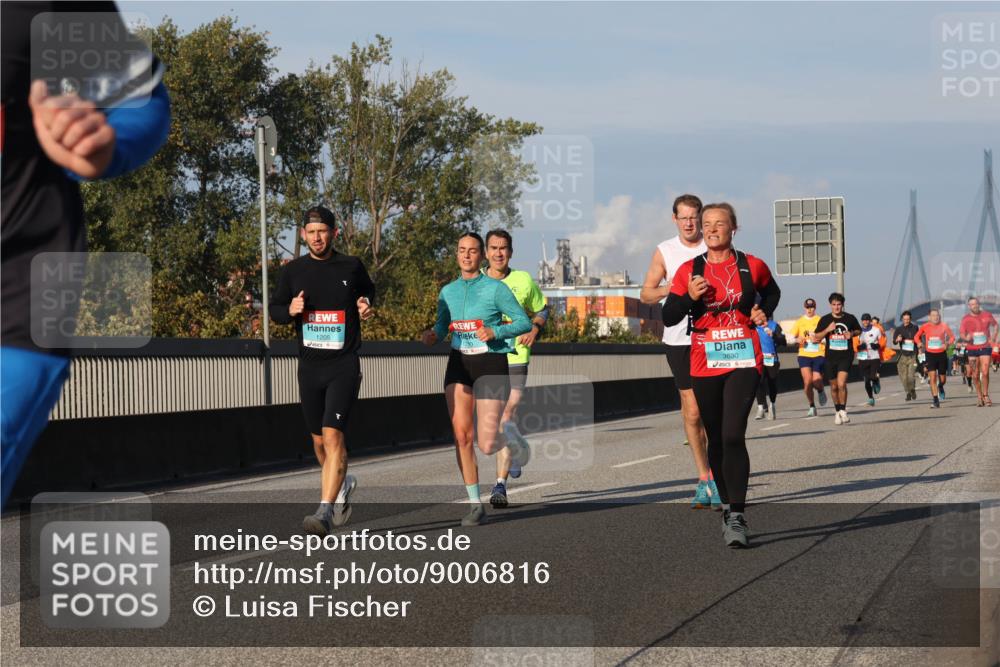 03.10.2025 - Köhlbrandbrückenlauf Luisa Fischer http://msf.ph/oto/9006816 03.10.2025 10:48:36 Position 3 1205, 1280, 3630 meine-sportfotos.de