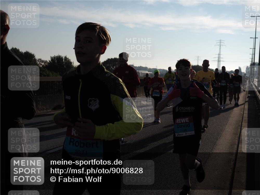 03.10.2025 - Köhlbrandbrückenlauf Fabian Wolf http://msf.ph/oto/9006828 03.10.2025 09:19:51 Position 3 3371, 3196 meine-sportfotos.de