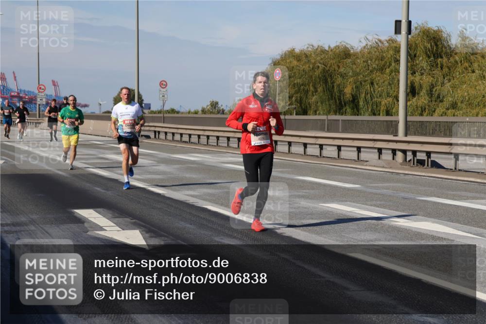 03.10.2025 - Köhlbrandbrückenlauf Julia Fischer http://msf.ph/oto/9006838 03.10.2025 12:45:21 Position 3 4076 meine-sportfotos.de