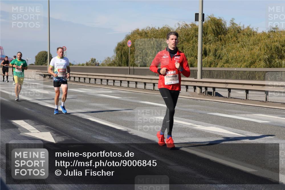 03.10.2025 - Köhlbrandbrückenlauf Julia Fischer http://msf.ph/oto/9006845 03.10.2025 12:45:22 Position 3 4076 meine-sportfotos.de