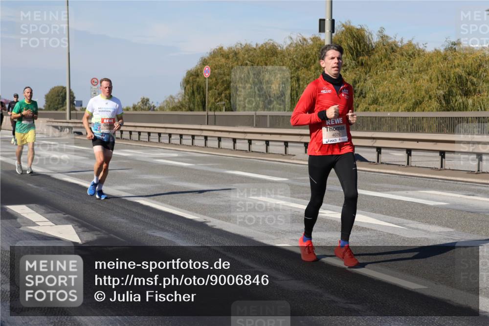 03.10.2025 - Köhlbrandbrückenlauf Julia Fischer http://msf.ph/oto/9006846 03.10.2025 12:45:23 Position 3 4076 meine-sportfotos.de