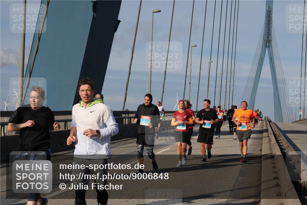 03.10.2025 - Köhlbrandbrückenlauf Julia Fischer http://msf.ph/oto/9006848 03.10.2025 09:57:32 Position 2  meine-sportfotos.de