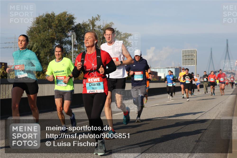 03.10.2025 - Köhlbrandbrückenlauf Luisa Fischer http://msf.ph/oto/9006851 03.10.2025 10:48:38 Position 3 1280, 1182, 3630, 2843 meine-sportfotos.de