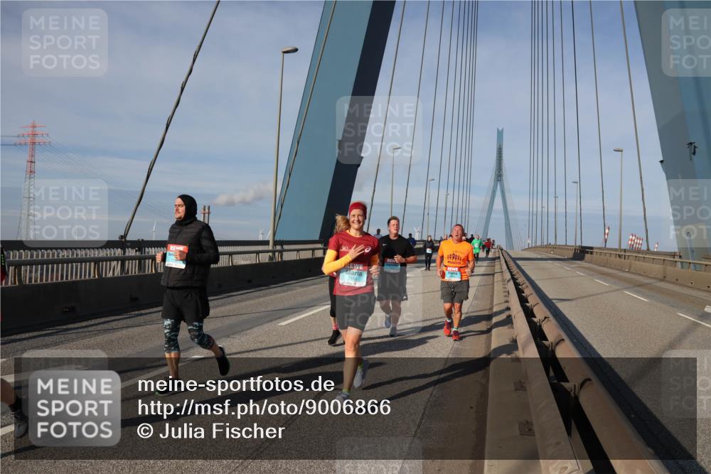 03.10.2025 - Köhlbrandbrückenlauf Julia Fischer http://msf.ph/oto/9006866 03.10.2025 09:57:36 Position 2 2169 meine-sportfotos.de