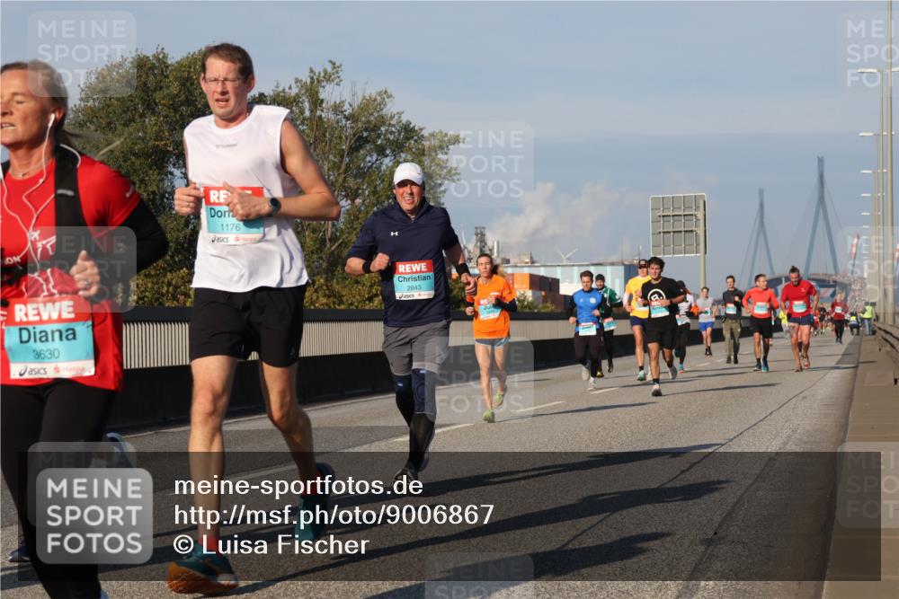 03.10.2025 - Köhlbrandbrückenlauf Luisa Fischer http://msf.ph/oto/9006867 03.10.2025 10:48:38 Position 3 3630, 1176, 2843 meine-sportfotos.de
