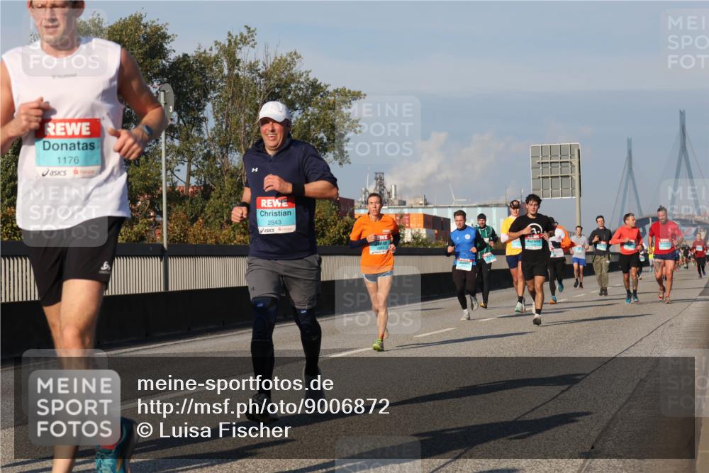 03.10.2025 - Köhlbrandbrückenlauf Luisa Fischer http://msf.ph/oto/9006872 03.10.2025 10:48:39 Position 3 1176, 2843 meine-sportfotos.de