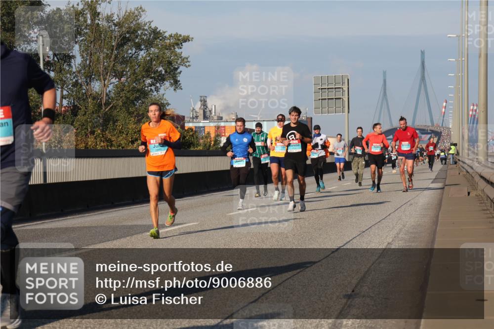 03.10.2025 - Köhlbrandbrückenlauf Luisa Fischer http://msf.ph/oto/9006886 03.10.2025 10:48:40 Position 3  meine-sportfotos.de