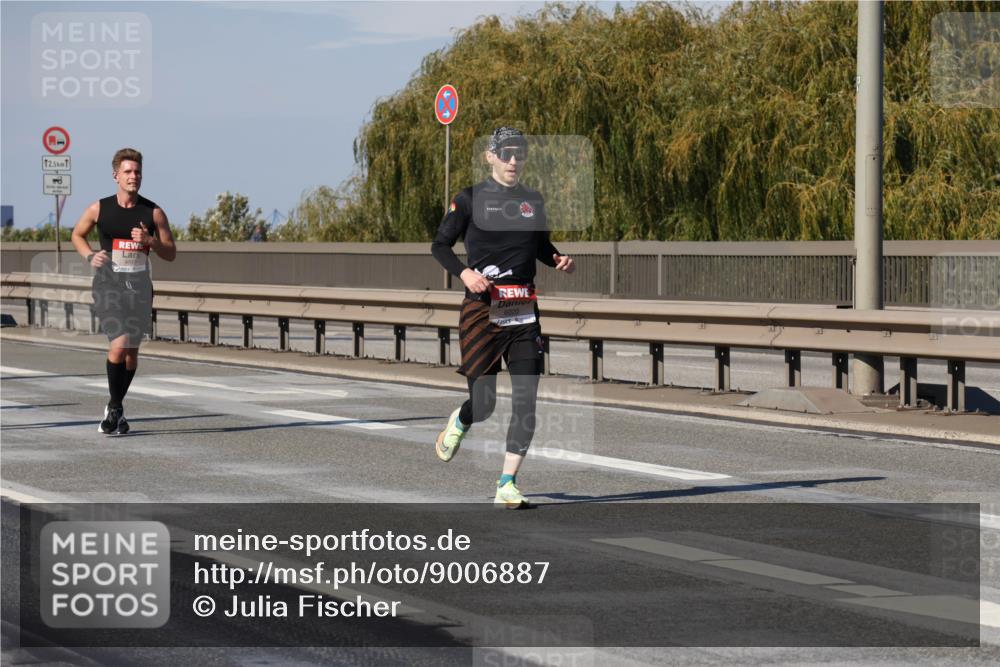 03.10.2025 - Köhlbrandbrückenlauf Julia Fischer http://msf.ph/oto/9006887 03.10.2025 12:45:29 Position 3  meine-sportfotos.de