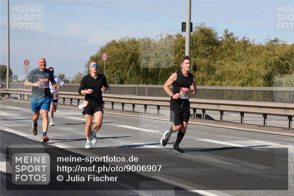 03.10.2025 - Köhlbrandbrückenlauf Julia Fischer http://msf.ph/oto/9006907 03.10.2025 12:45:32 Position 3 12, 5 meine-sportfotos.de