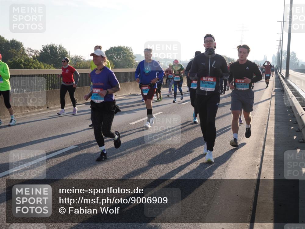03.10.2025 - Köhlbrandbrückenlauf Fabian Wolf http://msf.ph/oto/9006909 03.10.2025 09:19:54 Position 3 2986, 1871, 1402 meine-sportfotos.de