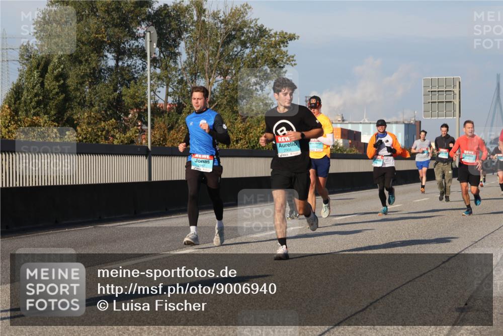 03.10.2025 - Köhlbrandbrückenlauf Luisa Fischer http://msf.ph/oto/9006940 03.10.2025 10:48:43 Position 3 2947, 2901, 1474 meine-sportfotos.de