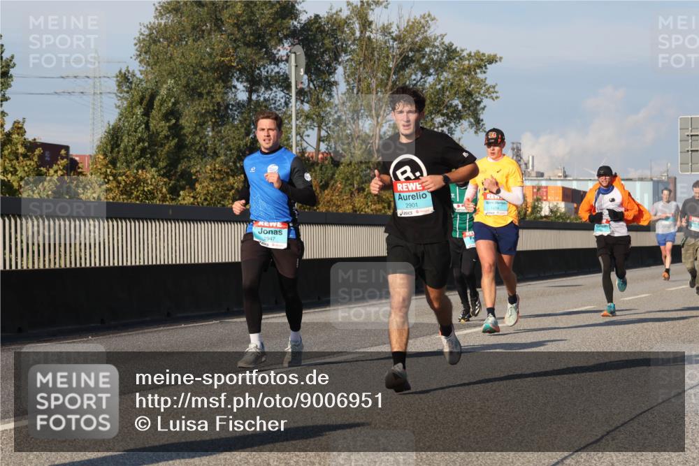 03.10.2025 - Köhlbrandbrückenlauf Luisa Fischer http://msf.ph/oto/9006951 03.10.2025 10:48:43 Position 3 1, 2947, 2901 meine-sportfotos.de