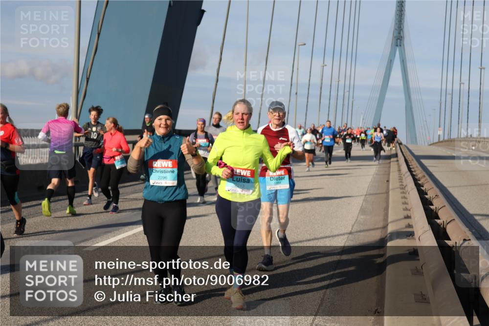 03.10.2025 - Köhlbrandbrückenlauf Julia Fischer http://msf.ph/oto/9006982 03.10.2025 09:57:58 Position 2 2296, 2213 meine-sportfotos.de