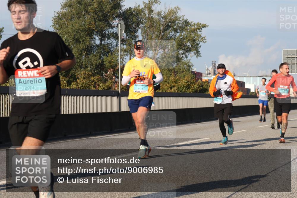 03.10.2025 - Köhlbrandbrückenlauf Luisa Fischer http://msf.ph/oto/9006985 03.10.2025 10:48:45 Position 3 1, 2901, 1474, 1165 meine-sportfotos.de