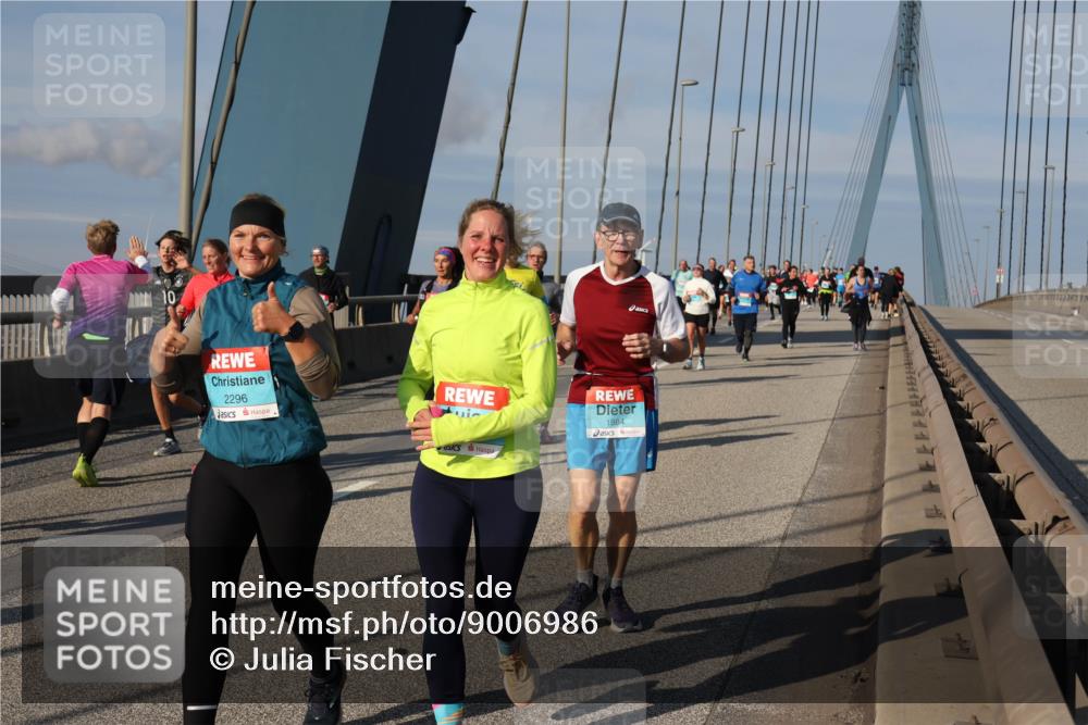 03.10.2025 - Köhlbrandbrückenlauf Julia Fischer http://msf.ph/oto/9006986 03.10.2025 09:57:58 Position 2 10, 2296, 1984 meine-sportfotos.de