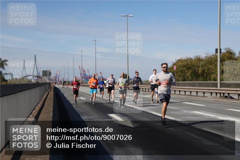 03.10.2025 - Köhlbrandbrückenlauf Julia Fischer http://msf.ph/oto/9007026 03.10.2025 12:45:57 Position 3  meine-sportfotos.de