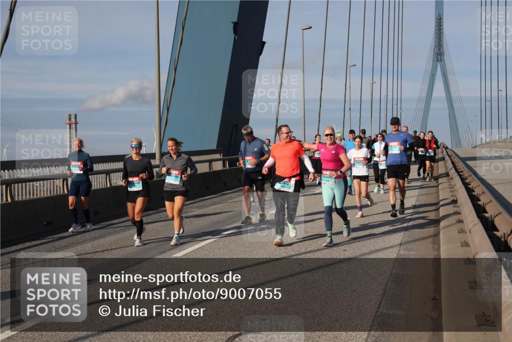 03.10.2025 - Köhlbrandbrückenlauf Julia Fischer http://msf.ph/oto/9007055 03.10.2025 09:58:23 Position 2  meine-sportfotos.de