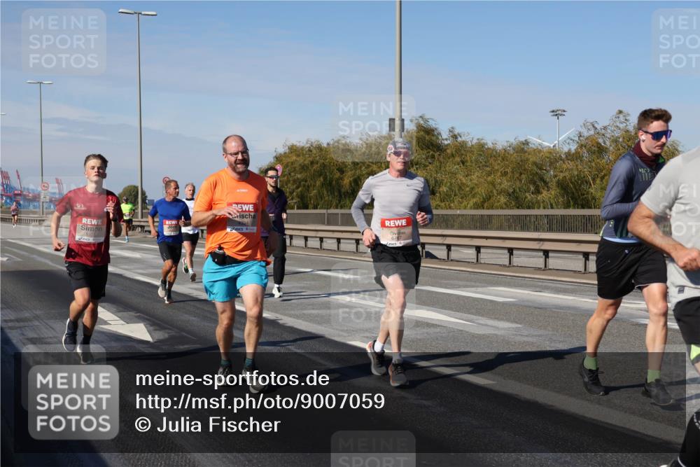 03.10.2025 - Köhlbrandbrückenlauf Julia Fischer http://msf.ph/oto/9007059 03.10.2025 12:46:01 Position 3 5926, 6767 meine-sportfotos.de