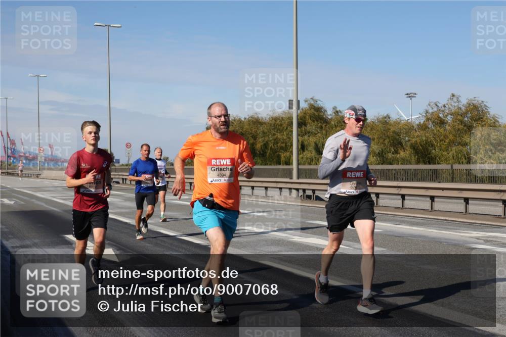 03.10.2025 - Köhlbrandbrückenlauf Julia Fischer http://msf.ph/oto/9007068 03.10.2025 12:46:02 Position 3 592, 4394, 676 meine-sportfotos.de