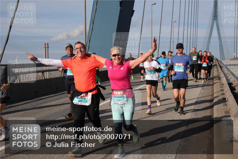 03.10.2025 - Köhlbrandbrückenlauf Julia Fischer http://msf.ph/oto/9007071 03.10.2025 09:58:25 Position 2 1993, 10, 1552, 1436, 1653, 1652 meine-sportfotos.de